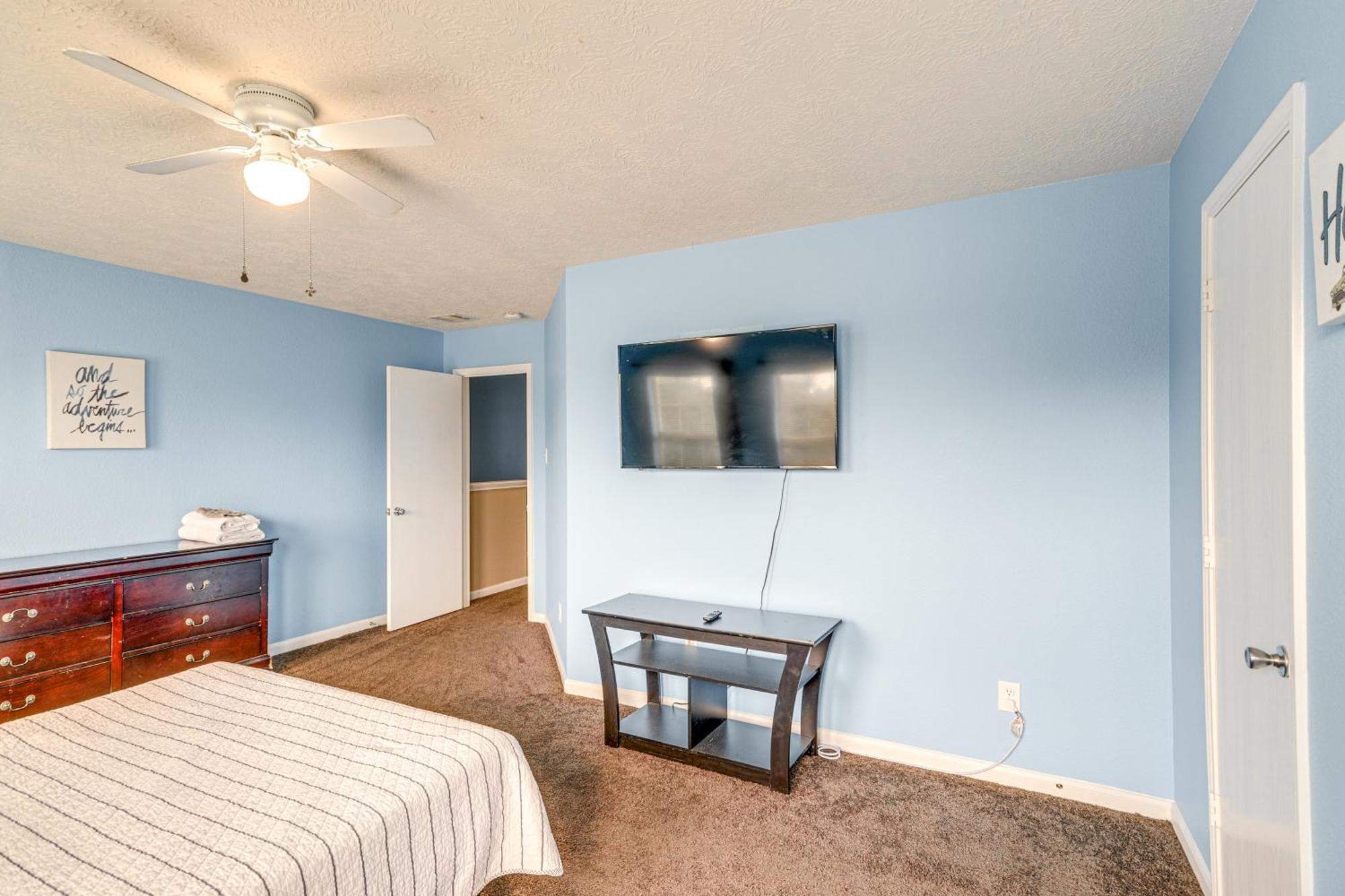 Tatil Evi Spacious With Pool Access, Fenced Yard! Houston